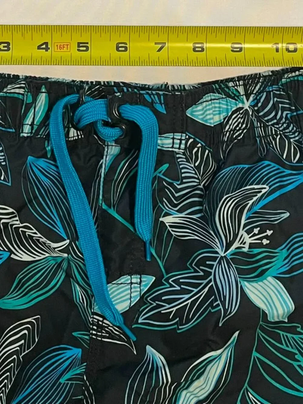 KANU SURF Boy’s Blue Hawaiian Board Swim Shorts, Size M 10/12